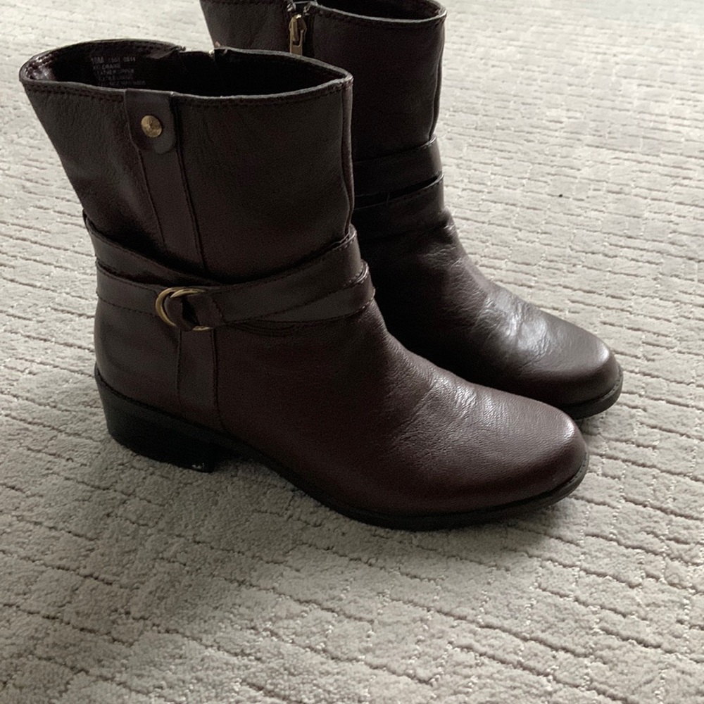 Anne Klein Brown boots